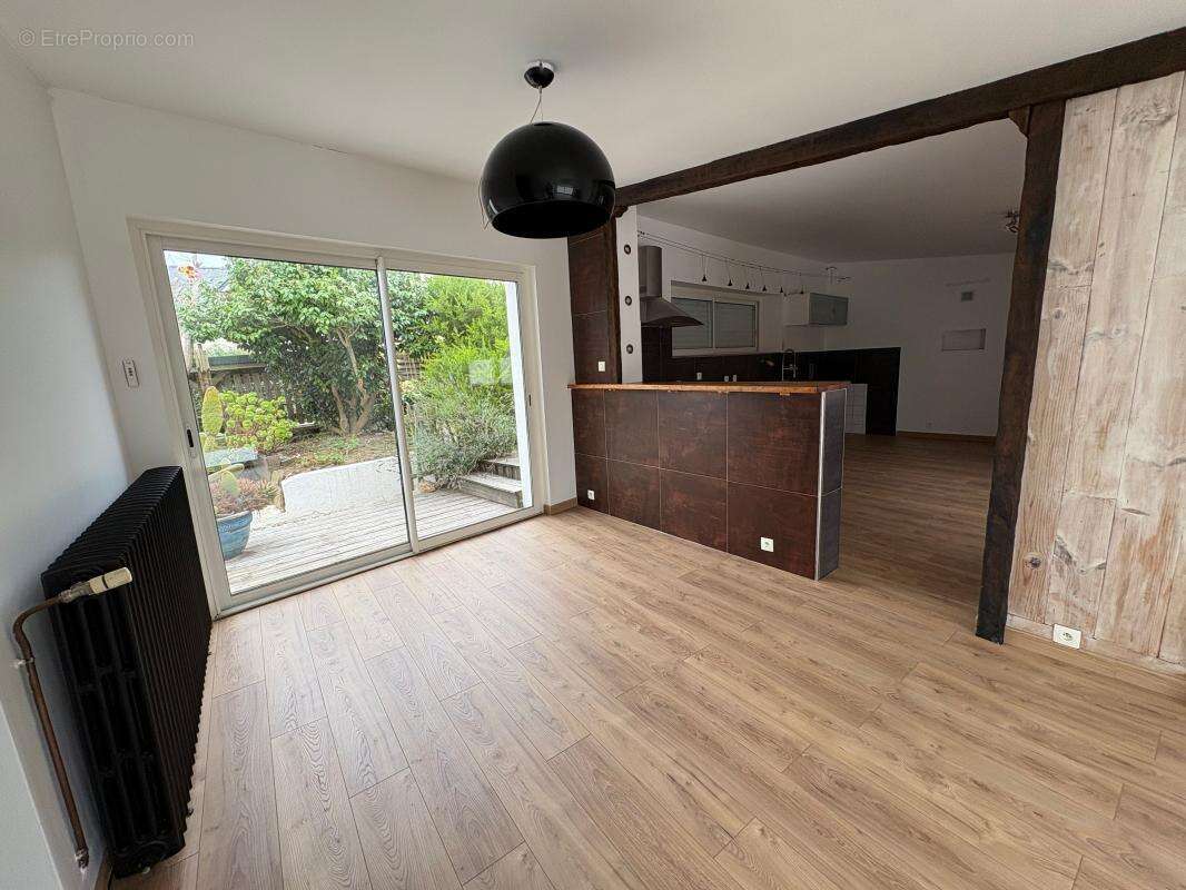 Maison à PLOUGONVELIN