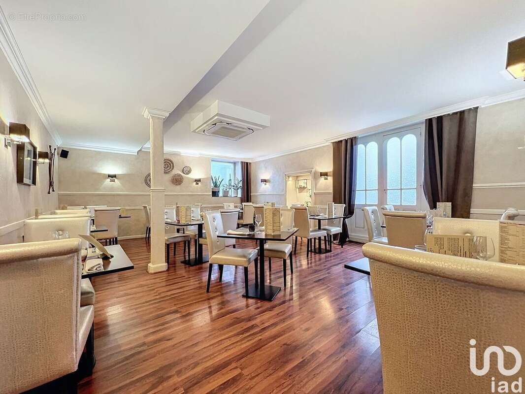 Photo 2 - Commerce à MILLAU