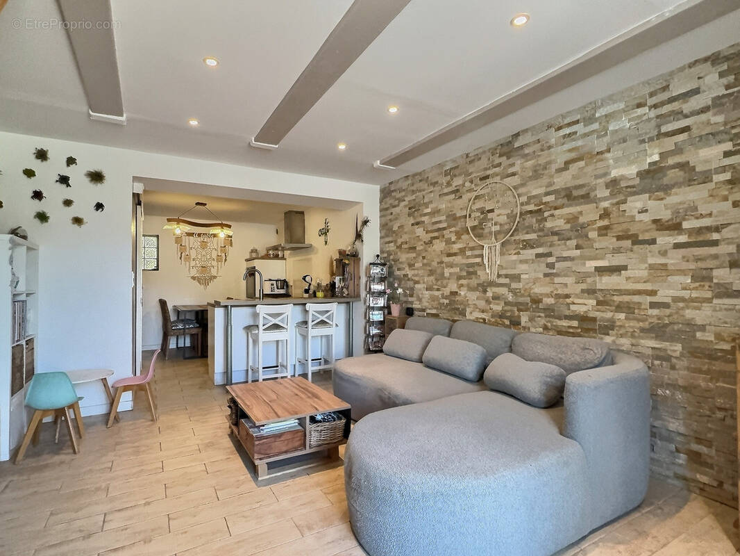 Appartement à CARQUEIRANNE