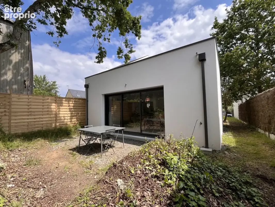 Saint-Marc-sur-Mer - bourg - Maison d'architecte 2025 - DPE C - deux chambres et un bureau, garage double - photo 2