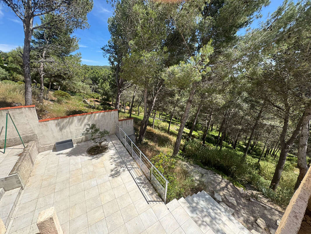 Maison à ENSUES-LA-REDONNE
