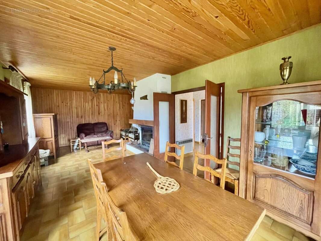 Maison à SAINT-PAUL-DE-JARRAT