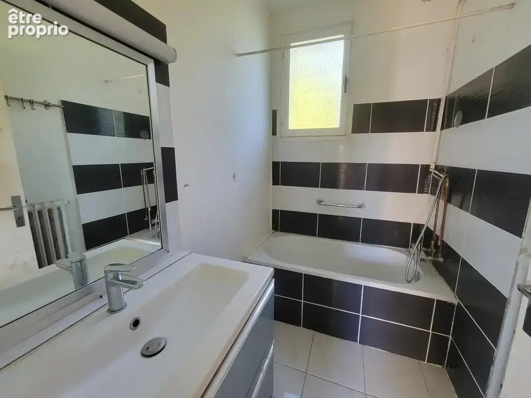 Maison 58 m² à Spezet  - photo 7