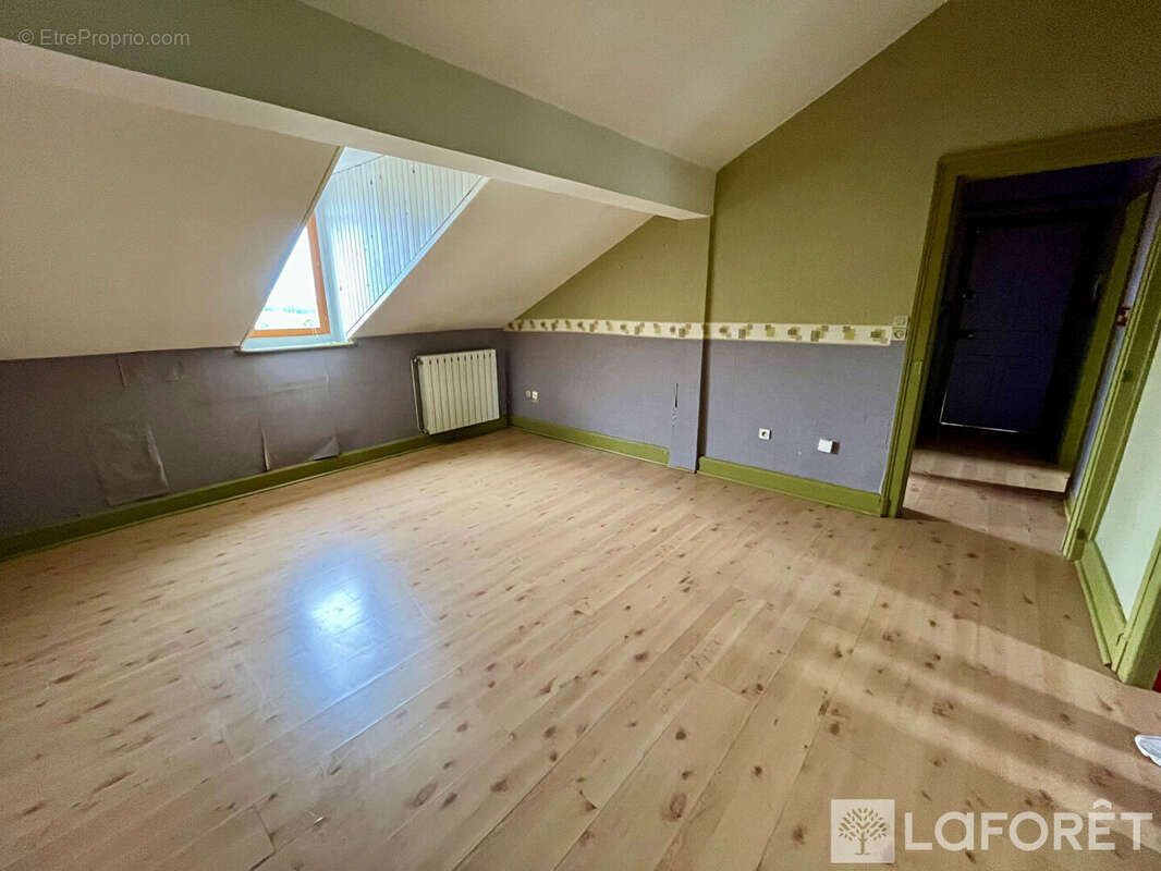 Appartement à CHANTRAINE