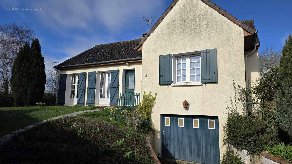 Maison à SAINT-CALAIS