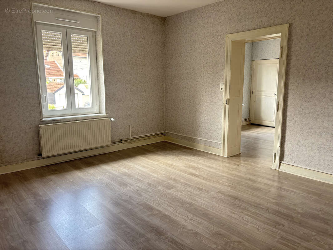 JOEUF - Maison mittoyenne avec Jardin et Garage - photo 9