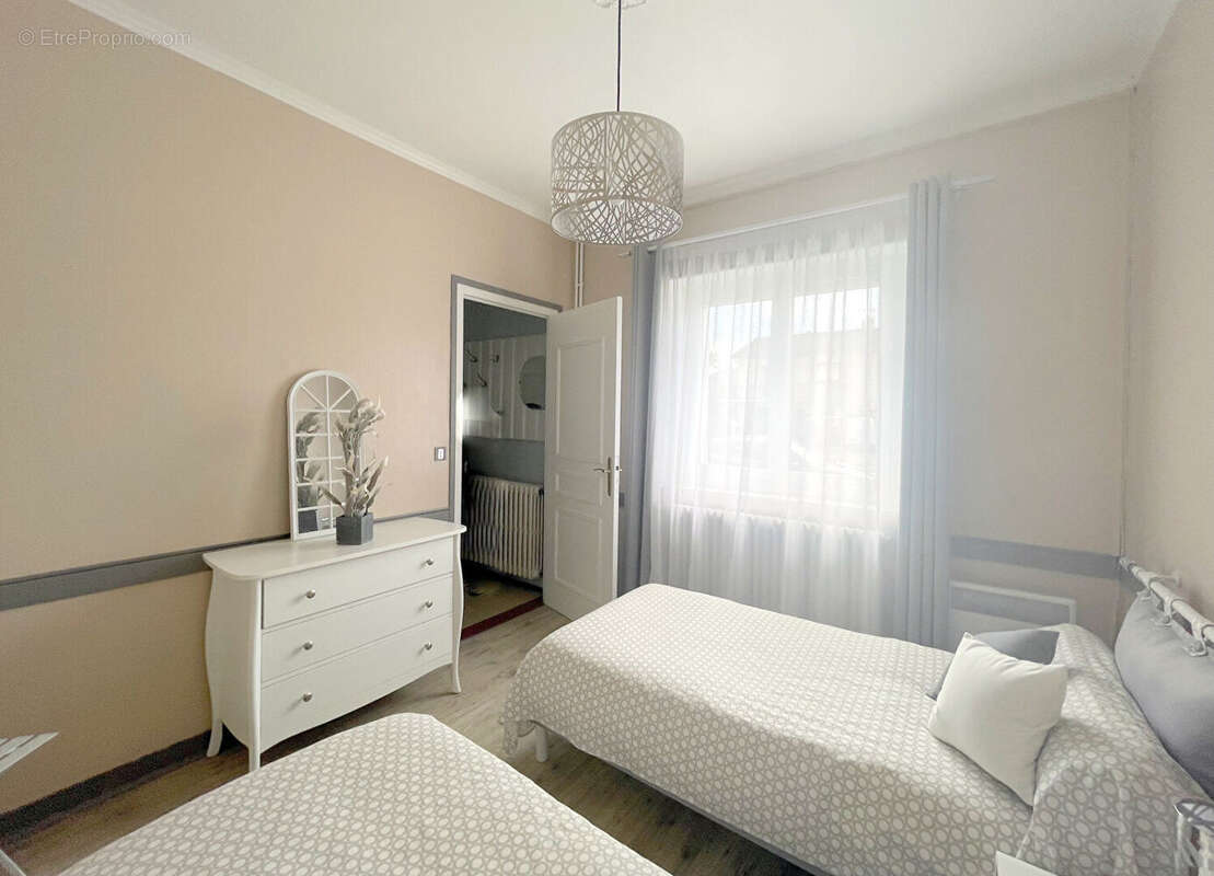 Maison Coulounieix Chamiers 10 pièce(s) 329.34 m2 - photo 5