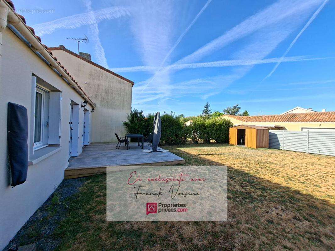 A VENDRE en Exclusivité aux Châtelliers Châteaumur, Sèvremont, maison de 68 m2 avec 1 chambre et 1 bureau sur une parcelle de 34 - photo 7