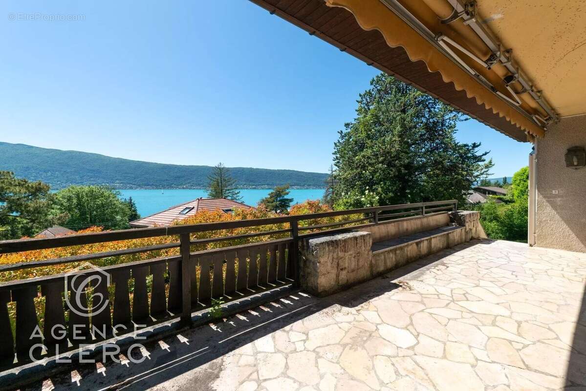 Maison à VEYRIER-DU-LAC