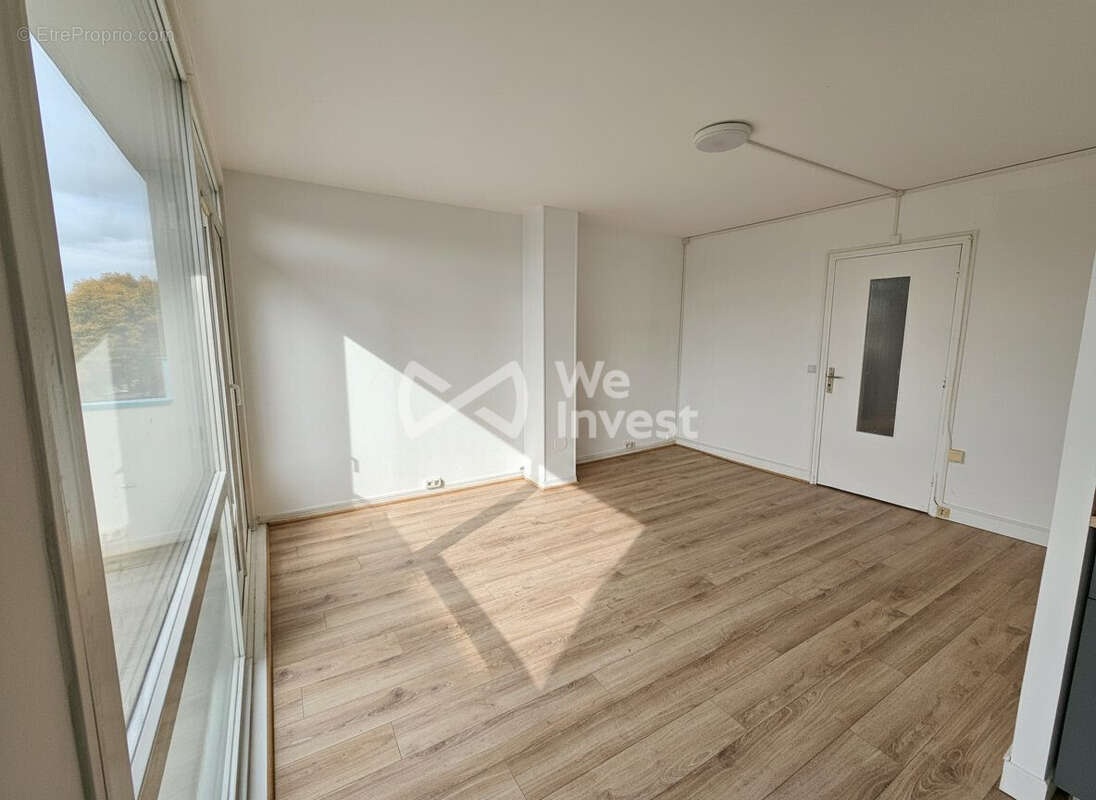 Appartement 78 m² à Mont-Saint-Aignan  - photo 2
