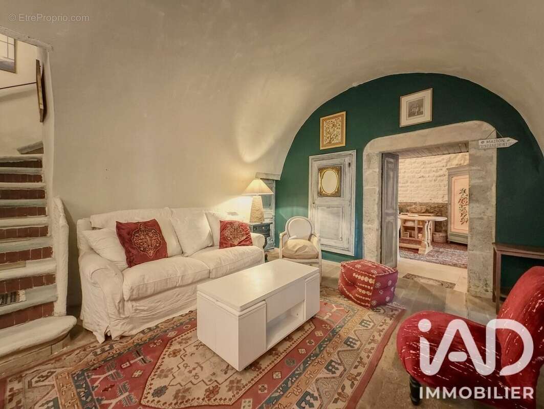 Maison 218 m² à Corconne  - photo 6