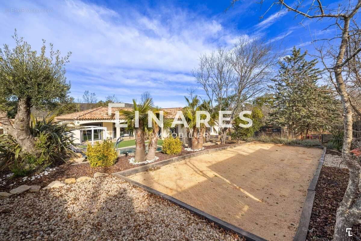 Maison à PLAN-D'AUPS-SAINTE-BAUME