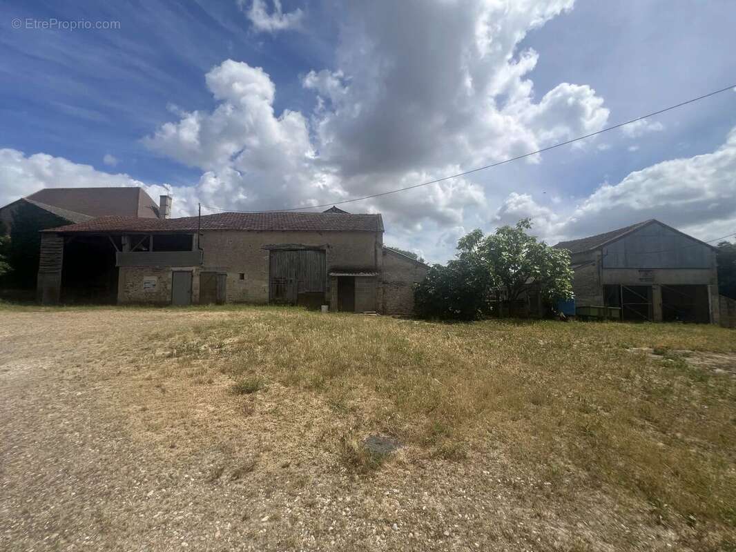 Vente Maison Mazerolles(86320) 81 000ï¿œ - photo 2