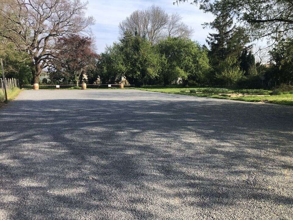 Commerce à GAILLAN-EN-MEDOC