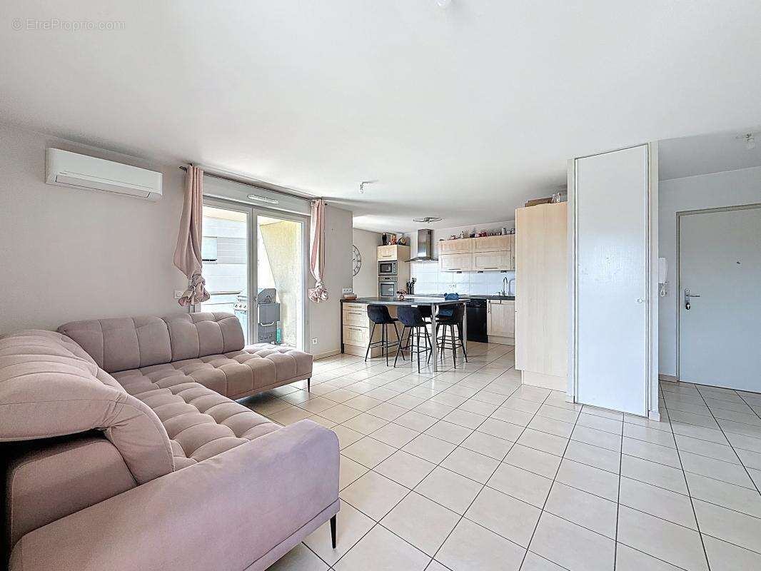 Appartement à GRIGNY