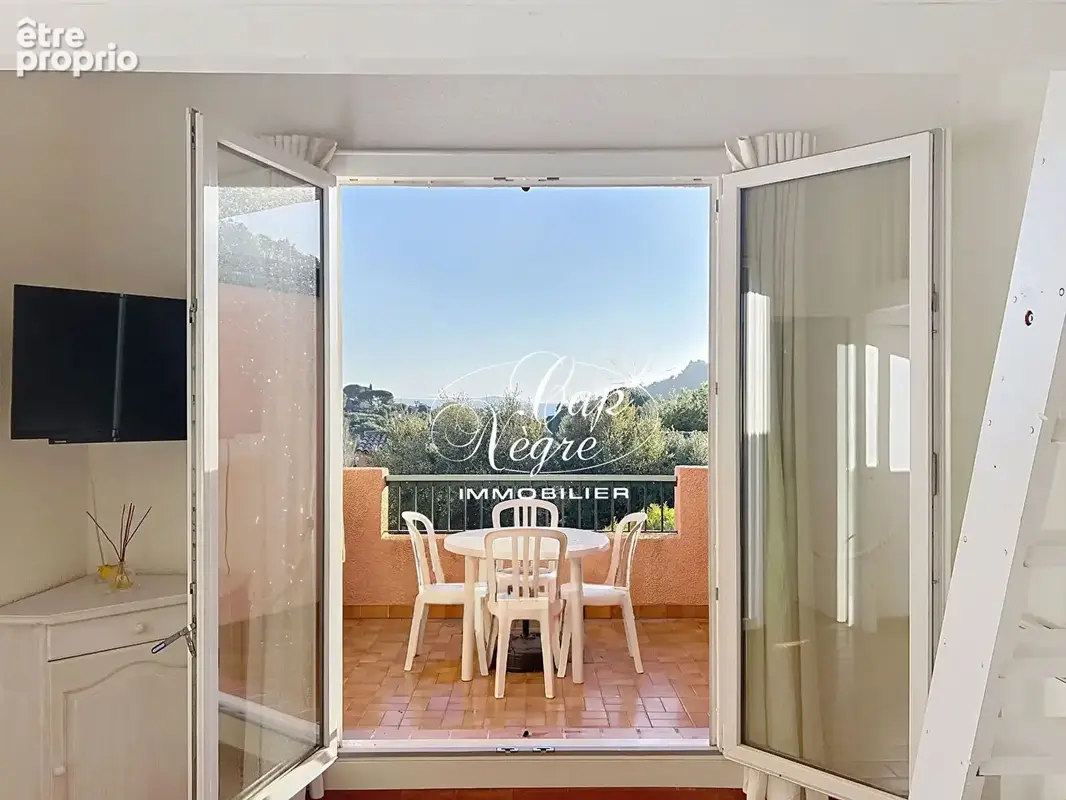 Appartement T2 vue mer terrasse et piscine à vendre ? Pramousquier - photo 2