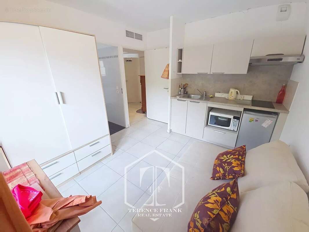 Appartement à VILLENEUVE-LOUBET