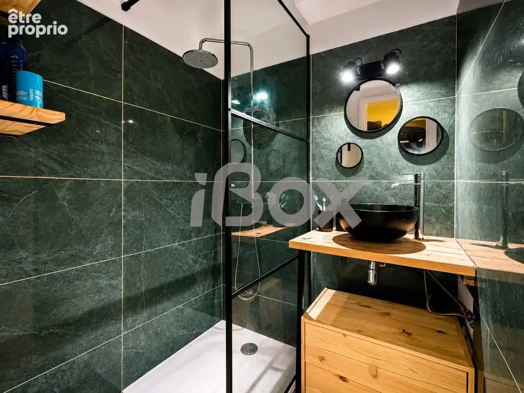 Bandol - appartement t2 de 26 m2 en rez de jardin avec cave et parking collectif - photo 8