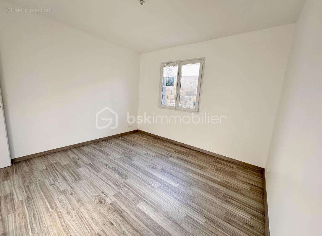 Maison à LENS-LESTANG