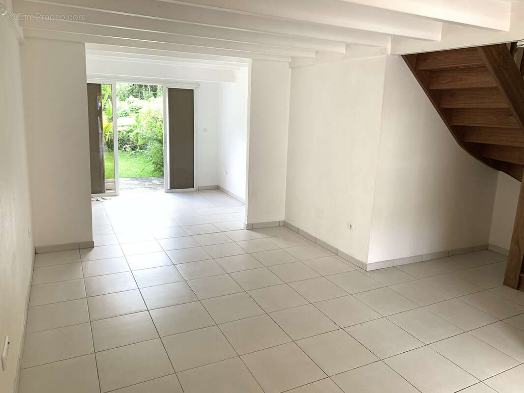 Maison à LES TROIS-ILETS