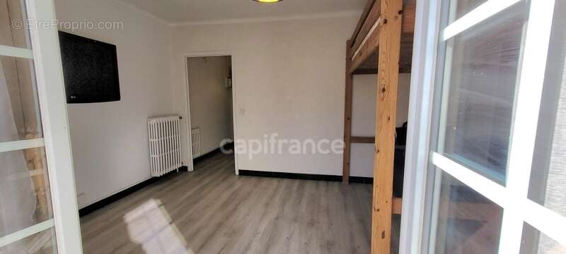 F1 33 m² + Loggia avec balcon, parking et cave – Tramway – Montpellier 34 - photo 3
