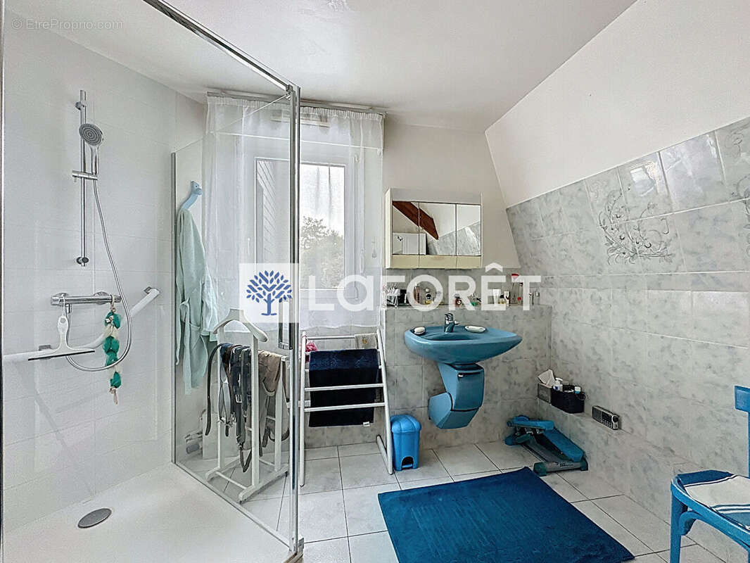 Maison à LE MESNIL-ESNARD