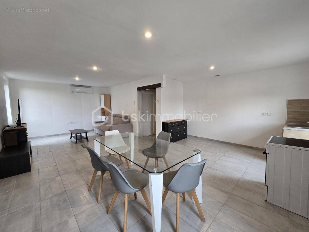 Appartement à LE TEIL