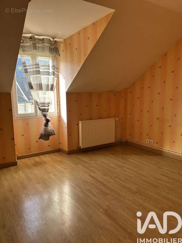 Maison 78 m² à Issoudun  - photo 5