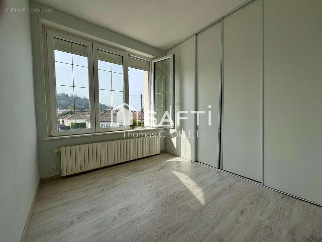 Maison 150 m² à Laon  - photo 6
