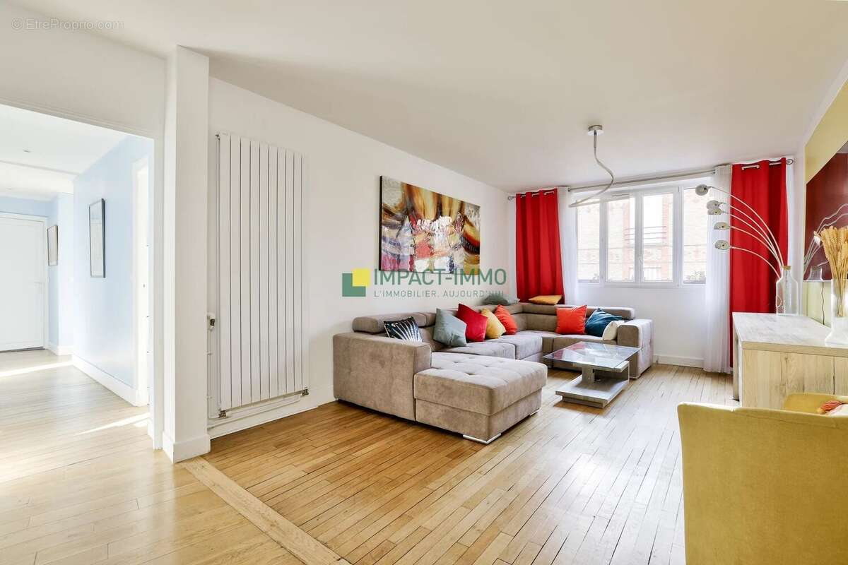 Appartement à COLOMBES