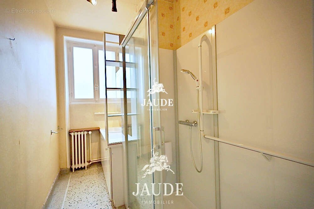 Appartement à CHAMALIERES