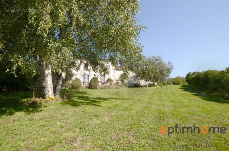 Maison à LE BOUCHAGE