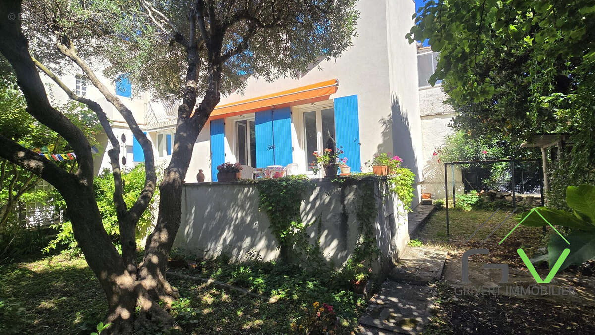 Maison à NIMES