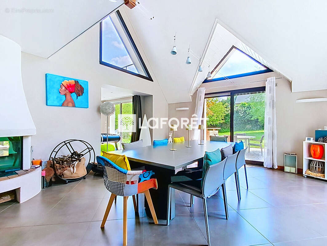 Maison Laillé 232 m² - parc arboré 3300 m² constructible - photo 4