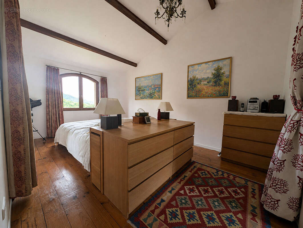 Saint Antonin Noble Val 7 pièces,180 m2, 1 ha, superbe! - photo 16