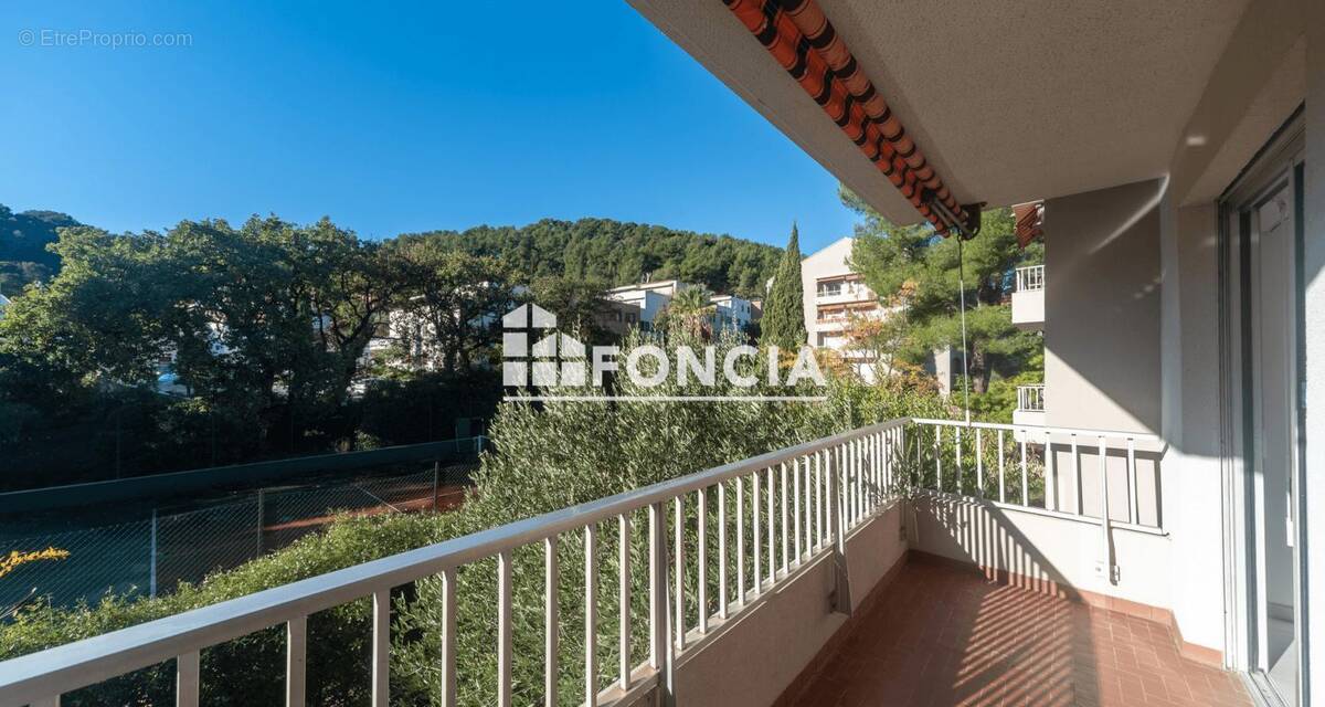 Appartement à HYERES