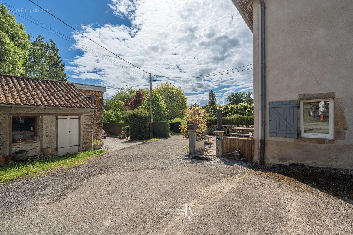 Maison à NEXON