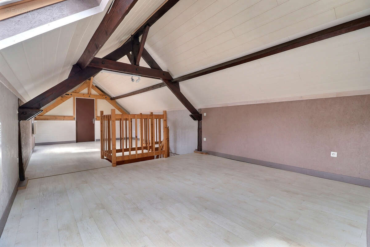 Maison à DOUCHY-LES-MINES