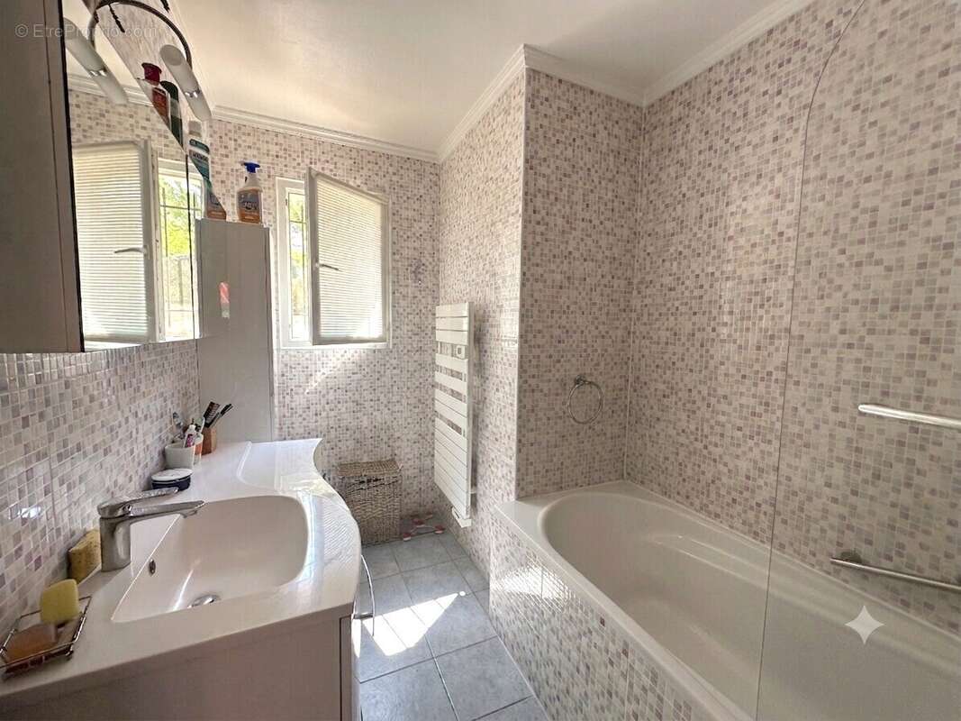 Maison plain-pied à vendre à Saint Julien de Chédon - photo 5