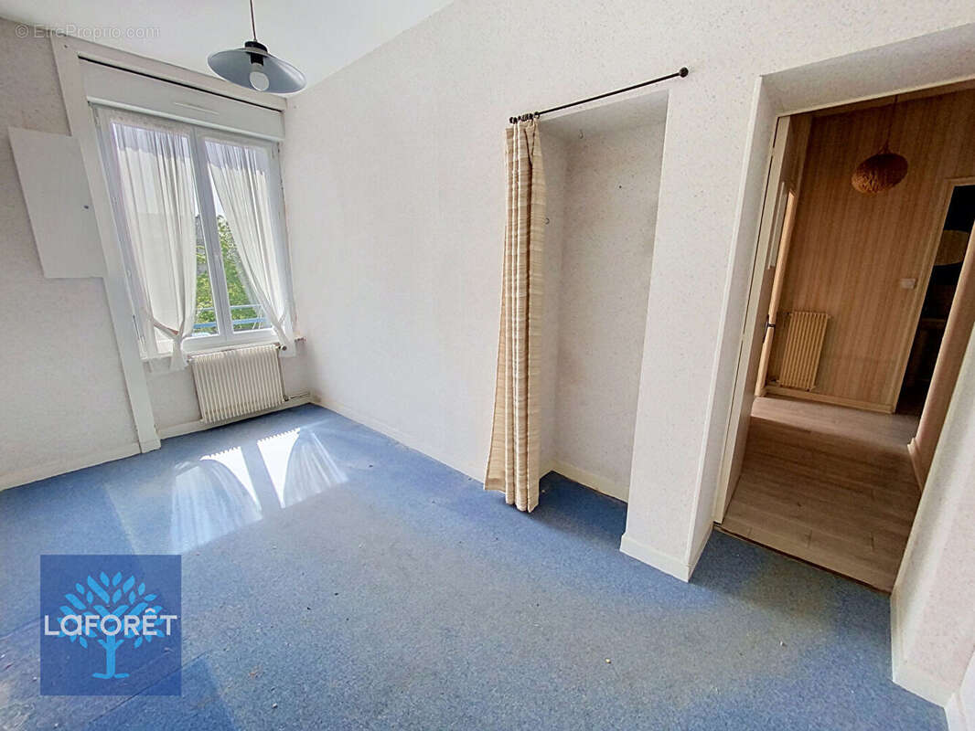 Appartement à FOUGERES