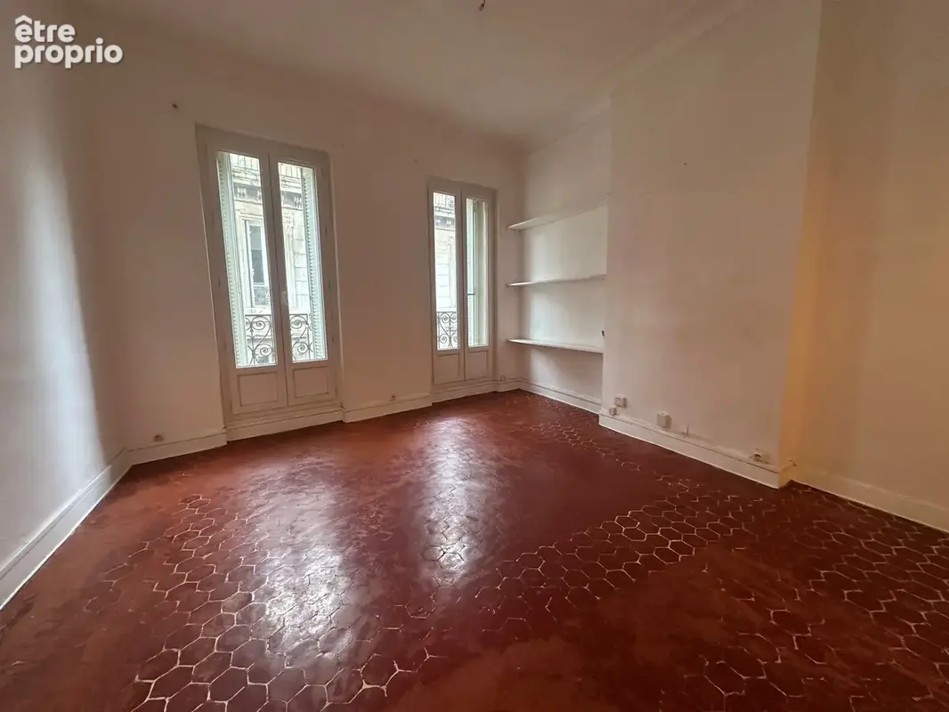 Appartement à MARSEILLE-6E