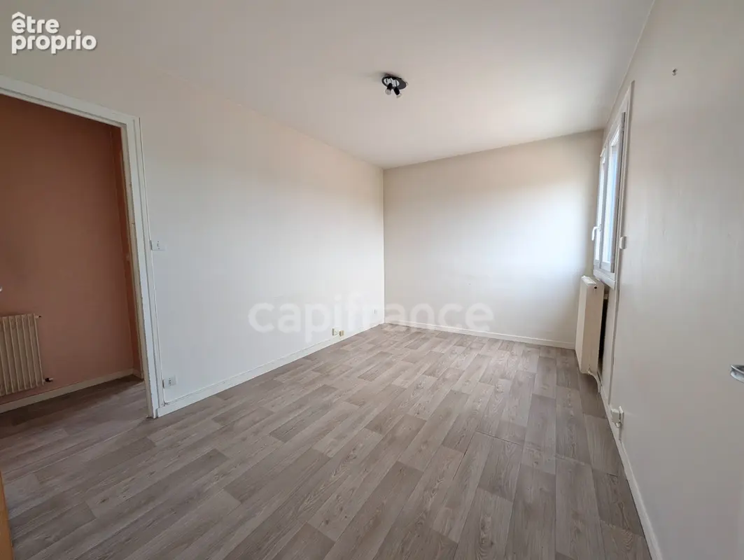 Appartement T2 (33) - Vue sur les toits - BORDEAUX SAINT-AUGUSTIN - photo 4