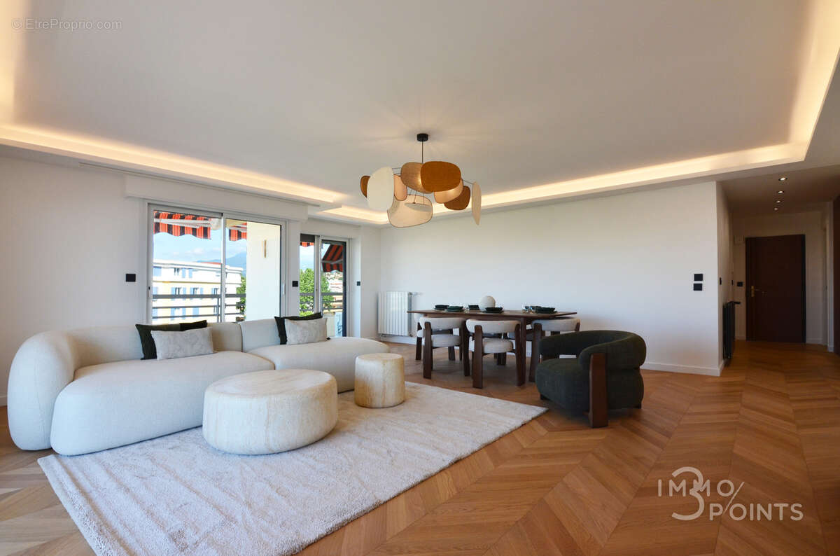 Appartement à CAGNES-SUR-MER