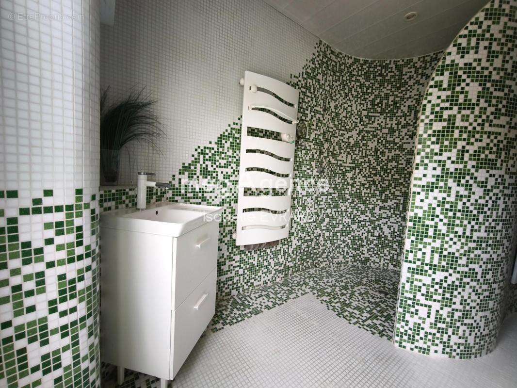 Maison de Maître 5 chambres avec grange - photo 12
