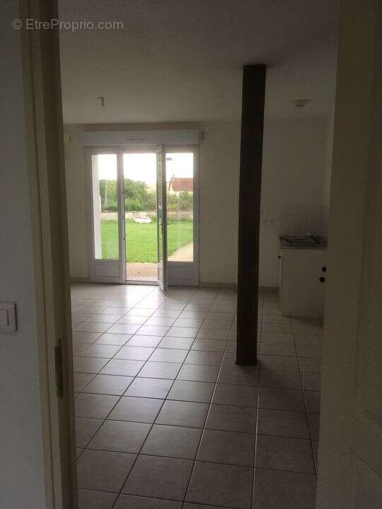 Appartement à LA CHAPELLE-MOUTILS