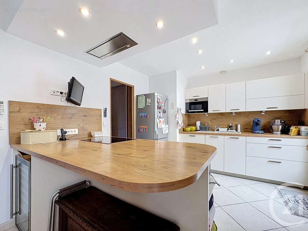 Maison 118 m² à Jouy-Le-Potier  - photo 2