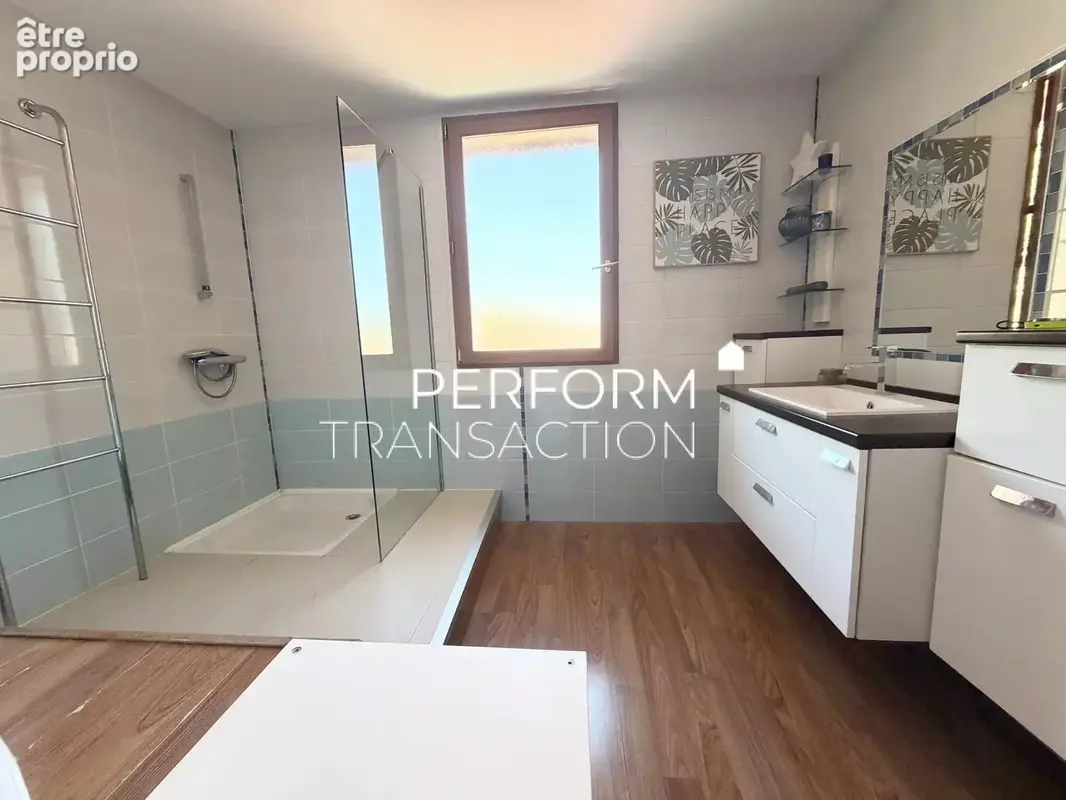 SAINT MARTIN D'URIAGE-Maison de caractère de 274m² - photo 10
