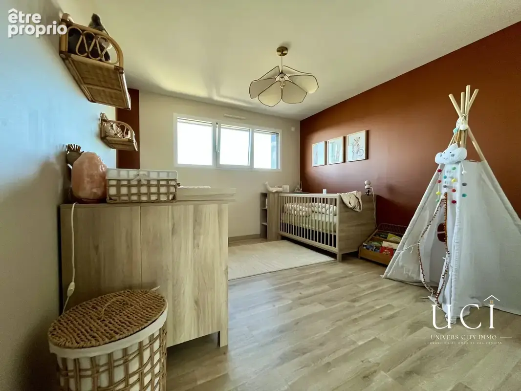 Maison 7 pièces 159 m² à vendre à Le Lion-D'angers (49220) - photo 8