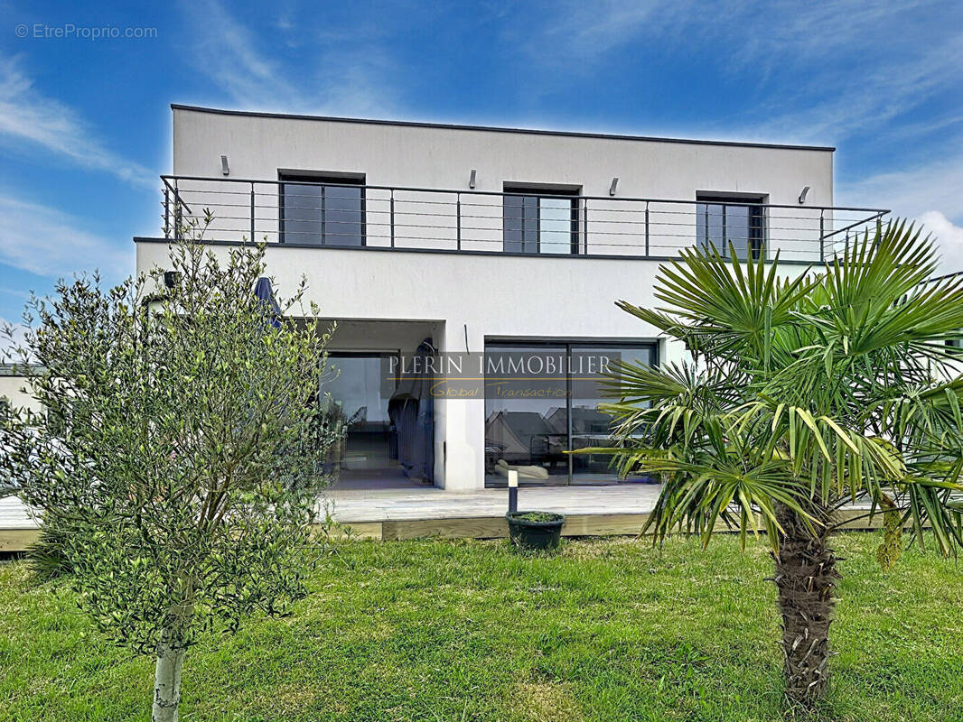 Maison à TREGUEUX