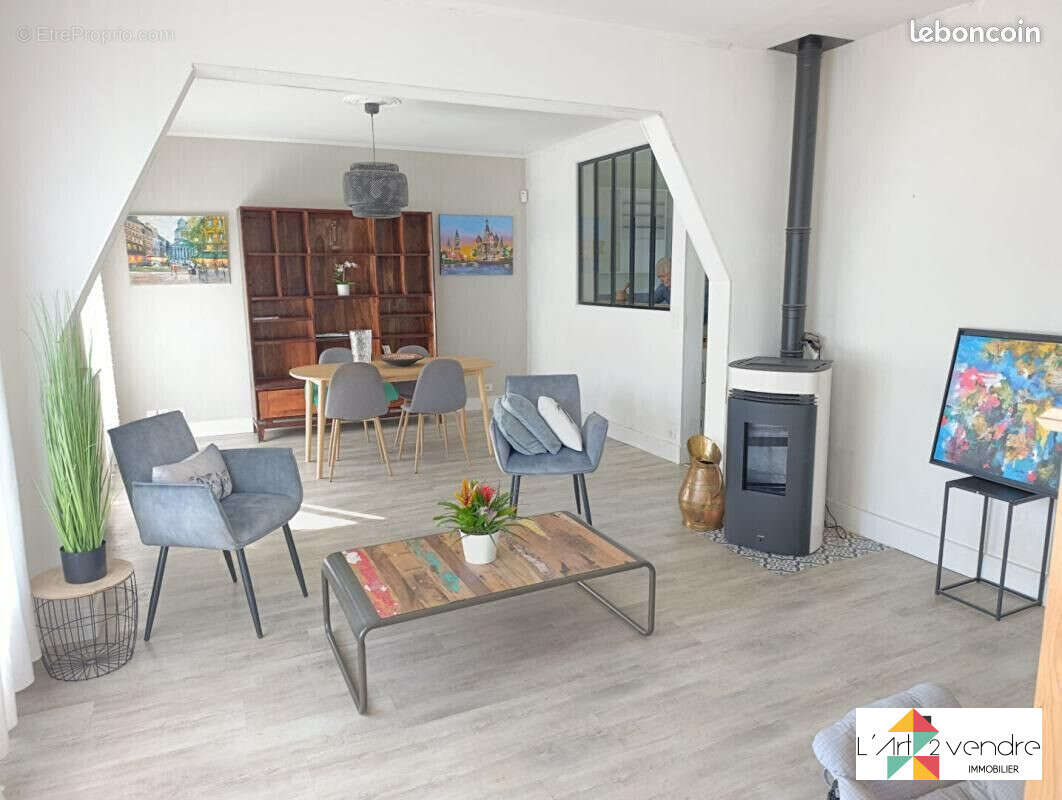 Maison à DAMMARIE-LES-LYS